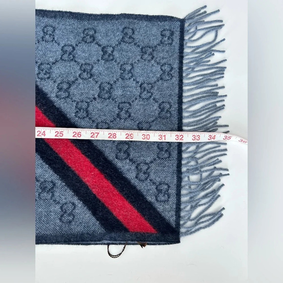 New With Tags Gucci Nikky Wool Alpaca Monogram Web Blue Scarf Shawl Fringe - Picture 10 of 11